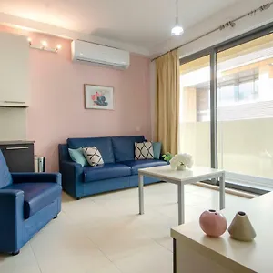 Modern Stylish - 2 Bedroom & 2 Bathroom - Spinola Bay, St Julians San Ġiljan